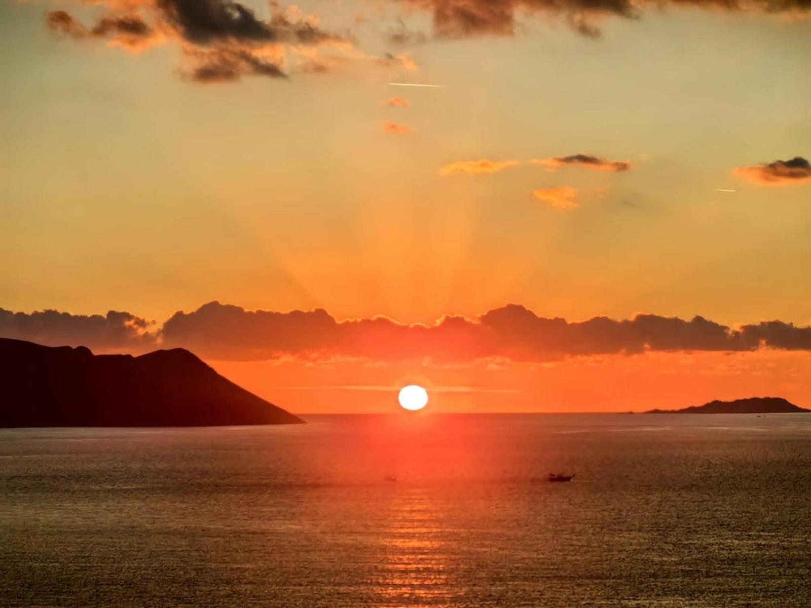 Kaktus Suites Kas Bagian luar foto
